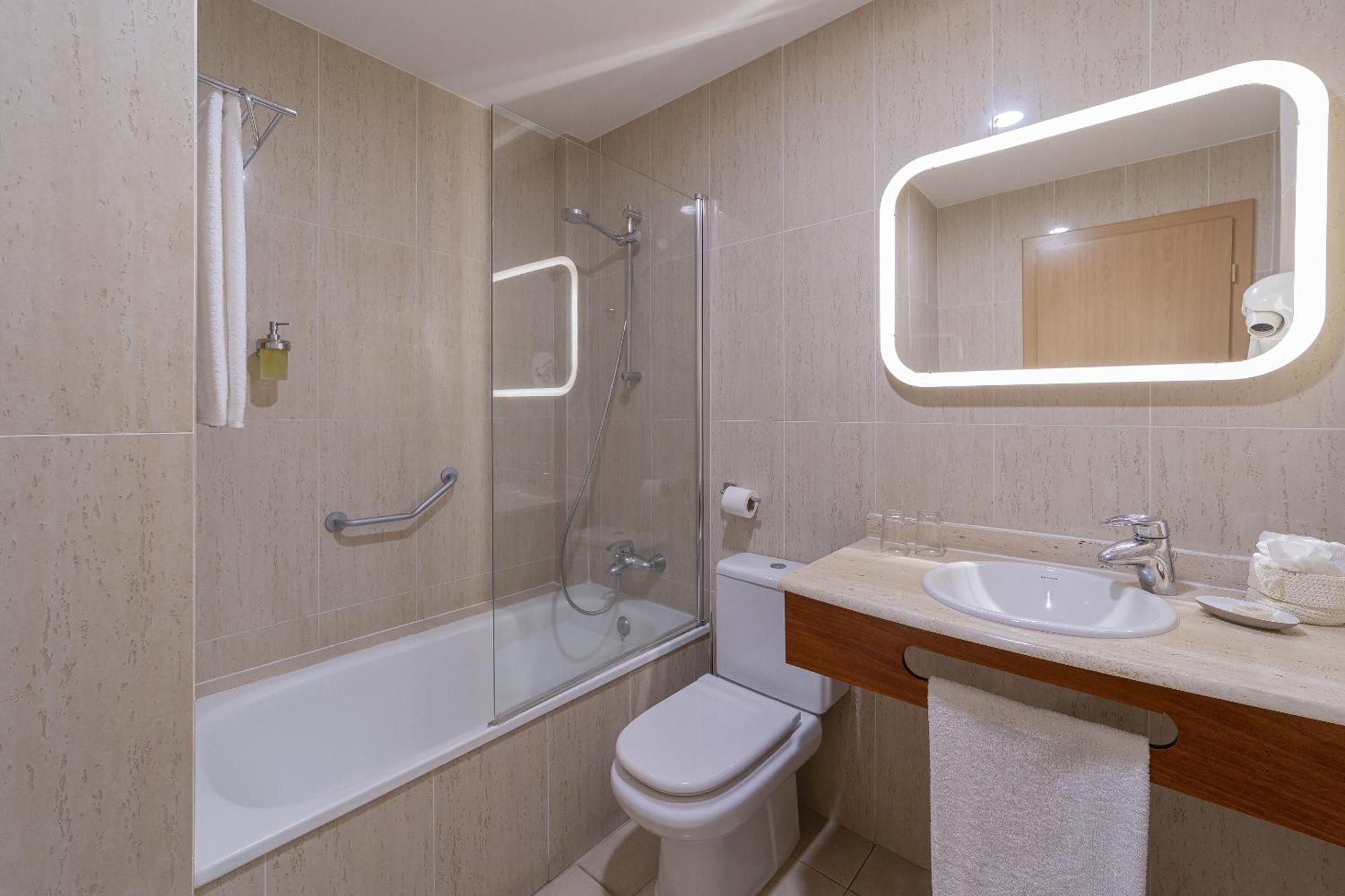 Hotel Benahoare Los Llanos De Aridane Bagian luar foto